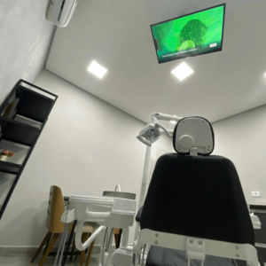 Clinica-Odontologica-Elisama-8-300x300